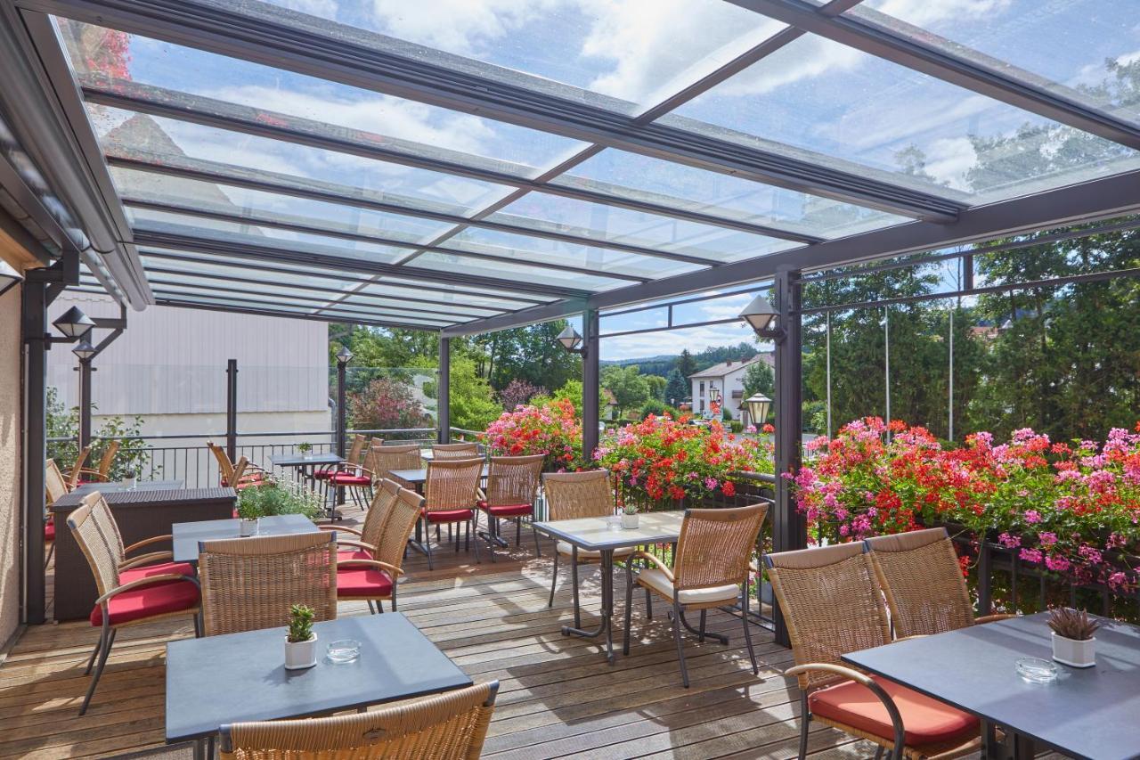 Landgasthof Hotel Hess Neuenstein  Bagian luar foto