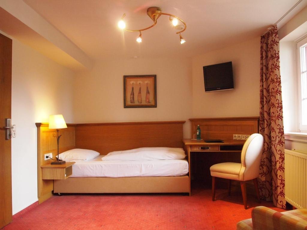 Landgasthof Hotel Hess Neuenstein  Ruang foto